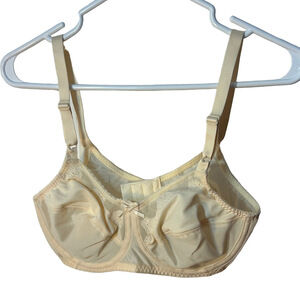 Wonderbra Underwire Elegant Cream Lace Bra GT0180 38C